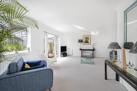2 bedroom bungalow for sale, Lustrells Close, Saltdean, Brighton, East Sussex, BN2