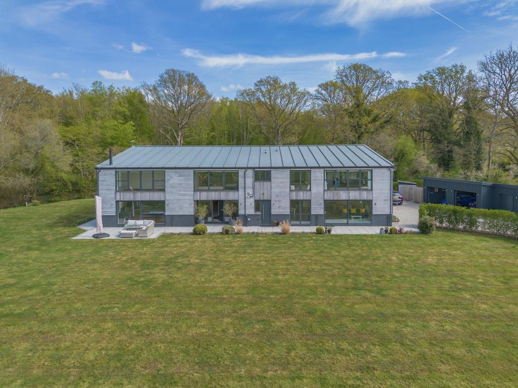 Riverside Manor