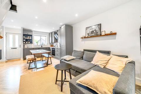 14 Harris Hill, Basingstoke, RG22 4UH