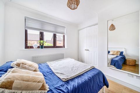 14 Harris Hill, Basingstoke, RG22 4UH