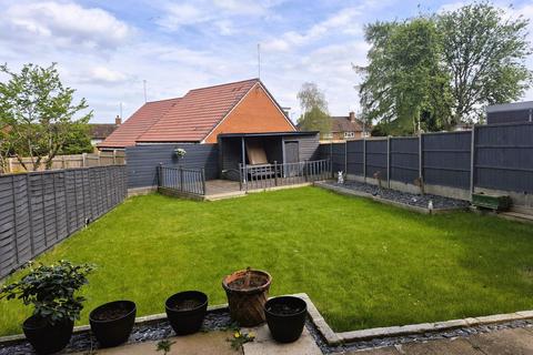 3 bedroom end of terrace house to rent, Kennett Green, Kings Heath, Northampton, NN5
