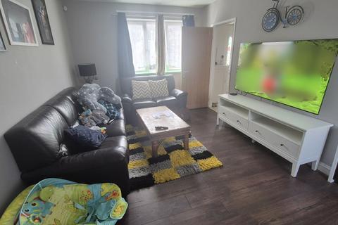3 bedroom end of terrace house to rent, Kennett Green, Kings Heath, Northampton, NN5