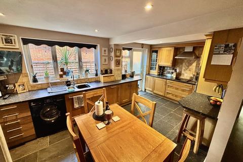 undefined, Mafeking Road, Wraysbury, Staines-upon-Thames, Berkshire, TW19