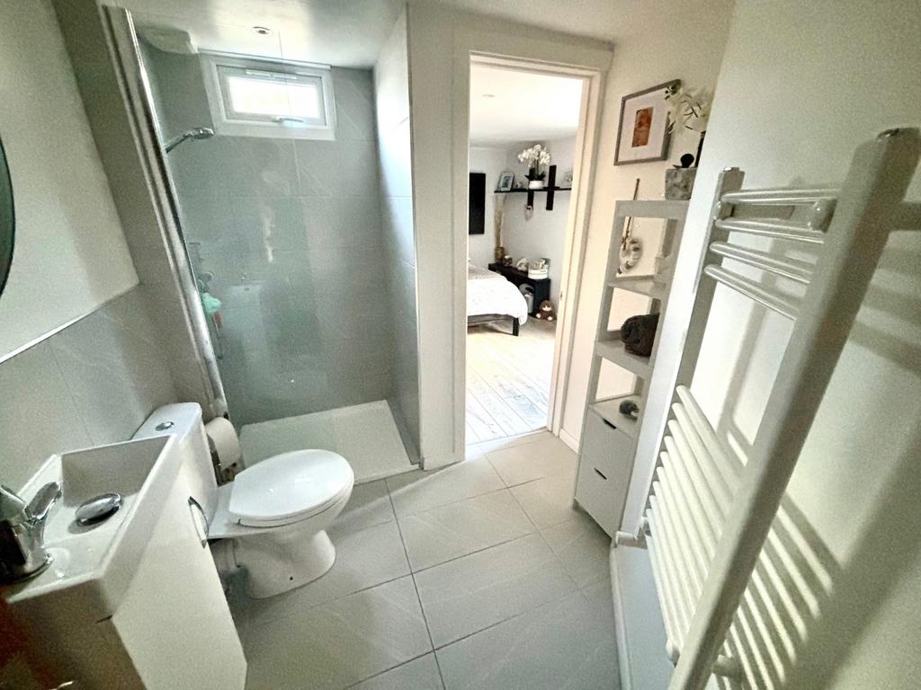 Bed 5 -En-Suite