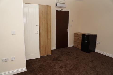 1 bedroom in a house share to rent, Oakfield Road, Balsall Heath, B12