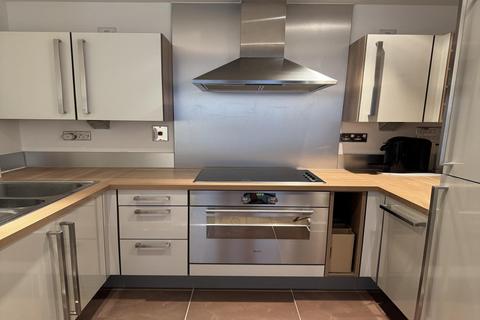 1 bedroom apartment to rent, Neutron Tower, 6 Blackwall Way, London, E14 9GW