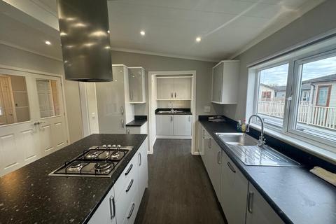 2 bedroom park home for sale, Ely Cambridgeshire