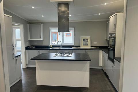 2 bedroom park home for sale, Ely Cambridgeshire