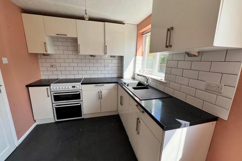 3 bedroom townhouse to rent, Russell Court,  Chesham,  HP5