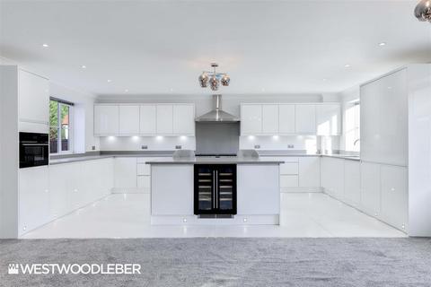 undefined, Common View, Waltham Abbey EN9