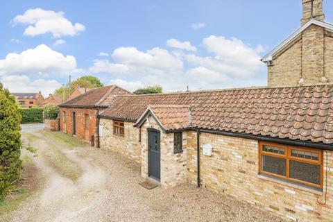 2 bedroom detached bungalow for sale, High Street, Martin, Lincoln, LN4