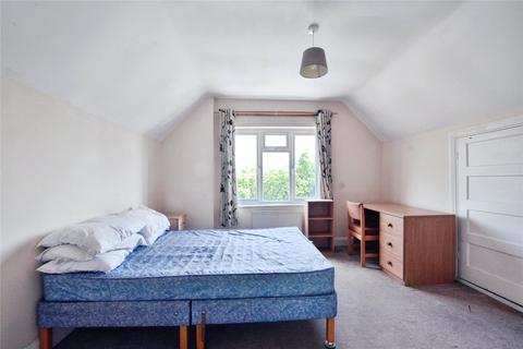 3 bedroom bungalow to rent, Royal Lane, Hillingdon, UB8