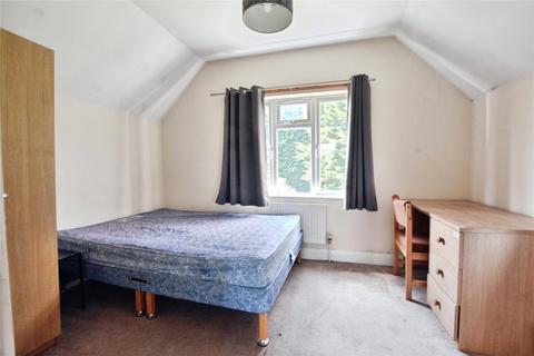 3 bedroom bungalow to rent, Royal Lane, Hillingdon, UB8