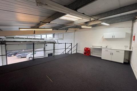 Industrial unit to rent, London NW10