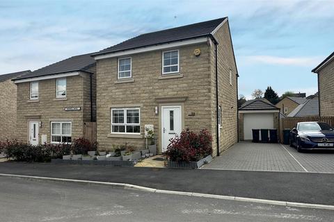 4 bedroom detached house for sale, Pommell Drive, Eccleshill, Bradford
