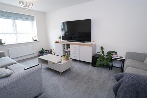 4 bedroom detached house for sale, Pommell Drive, Eccleshill, Bradford