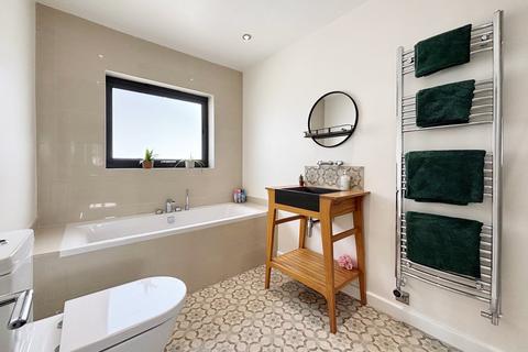 75 Brabourne Rise, Beckenham, BR3 6SD