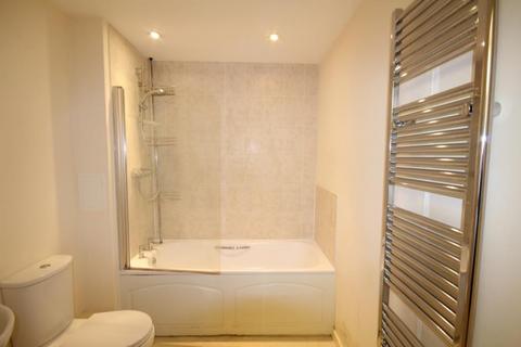 1 bedroom flat to rent, The Junction, Grays Place, Slough.