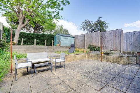 3 bedroom semi-detached house for sale, Oakdale Road, Bakersfield NG3