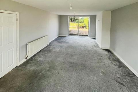 8 Beverley Road, Harworth, Doncaster, DN11 8HD