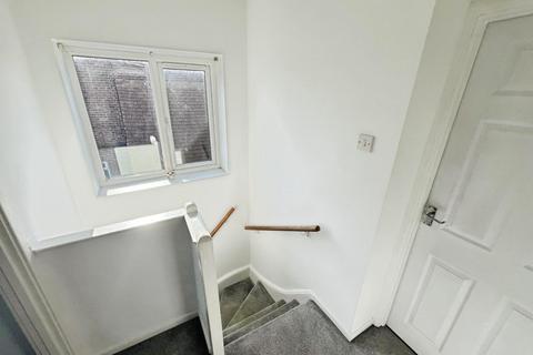 8 Beverley Road, Harworth, Doncaster, DN11 8HD