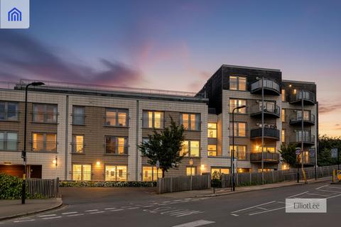 undefined, Sudbury Heights Avenue, Greenford UB6