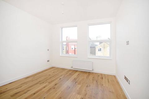 2 bedroom flat for sale, Chaplin Road, NW2, Willesden, London, NW2