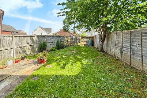 2 bedroom semi-detached house to rent, Buscombe Gardens, Hucclecote, GL3