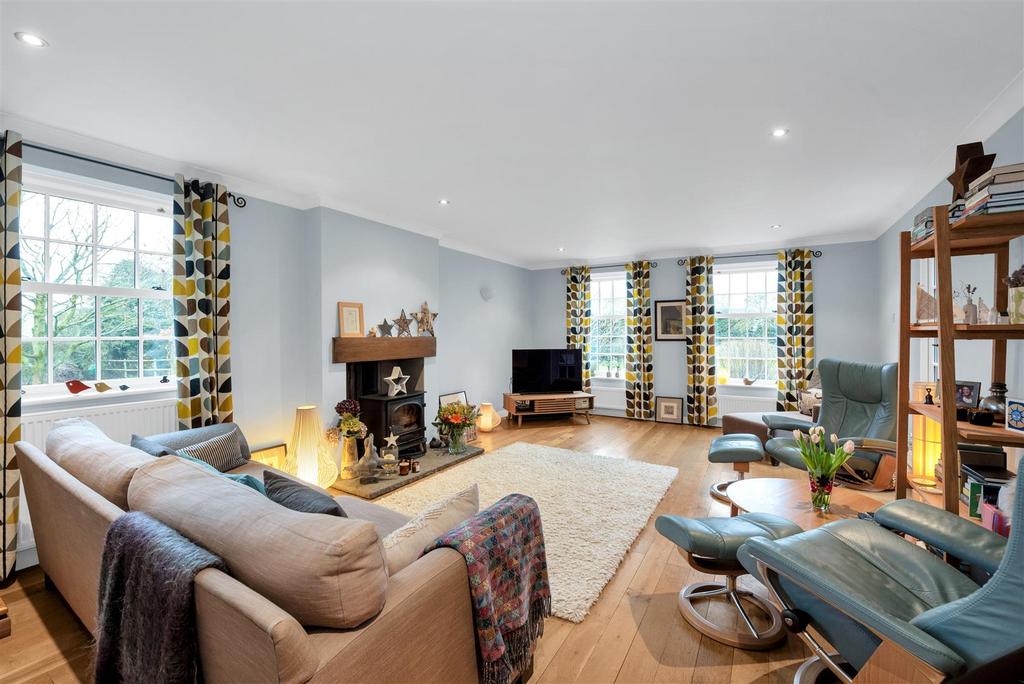 Paddock-lodge-11.jpg
