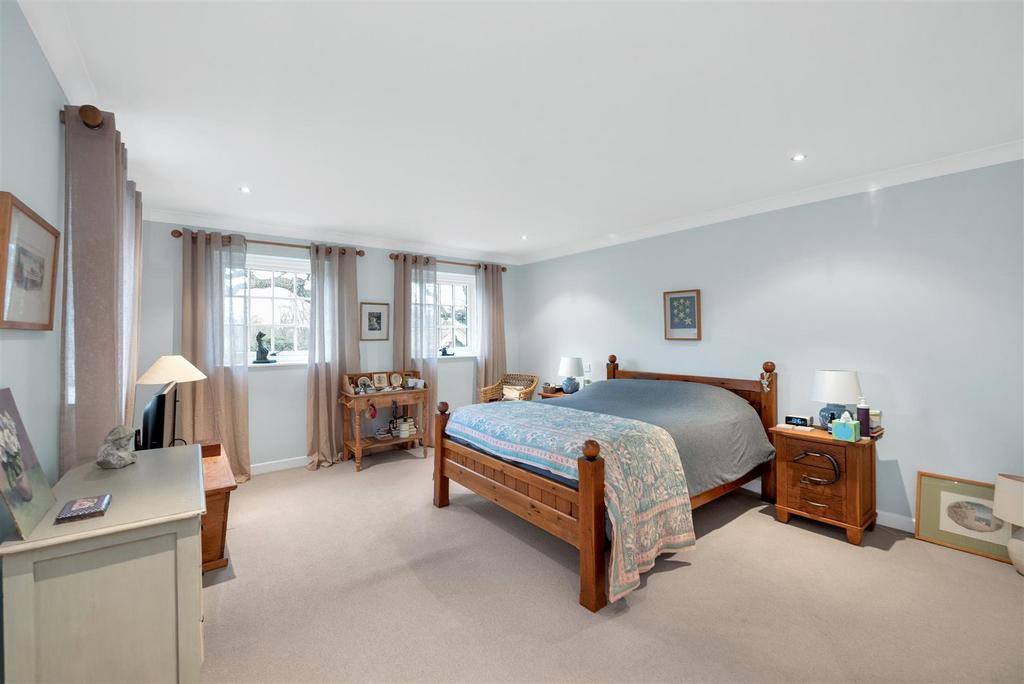 Paddock-lodge-20.jpg