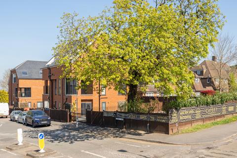 2 bedroom apartment for sale, Catsey Lane, Bushey, WD23