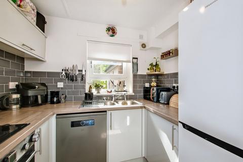 147/12 Bonnington Road, Edinburgh, EH6 5NJ