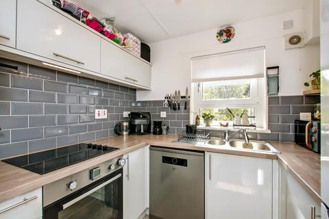 147/12 Bonnington Road, Edinburgh, EH6 5NJ