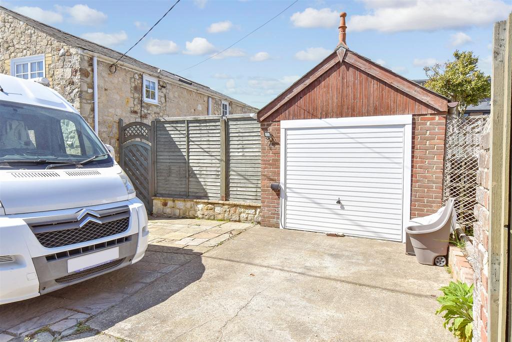 Driveway/Parking