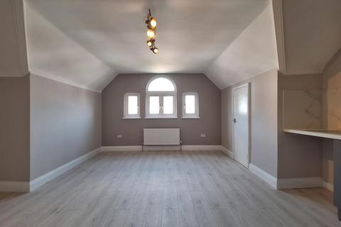 1 bedroom flat to rent, Kingsmead Road, London