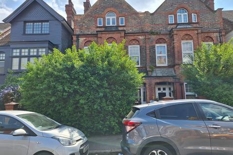 1 bedroom flat to rent, Kingsmead Road, London