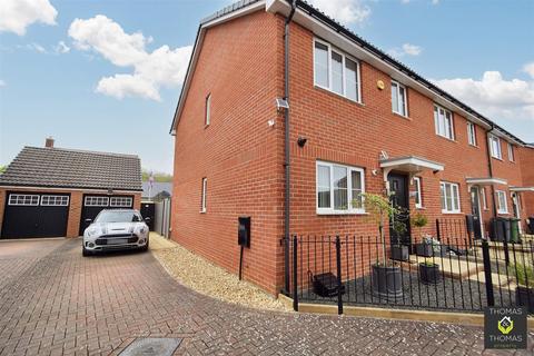 21 Acorn Way, Hardwicke, Gloucester, GL2 4AY