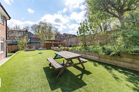 203 Broad Lane, Leeds, LS13 2NJ