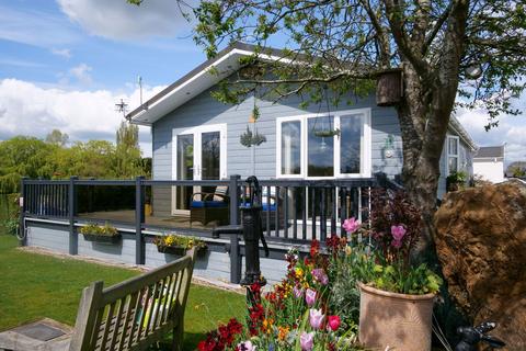 2 bedroom mobile home for sale, Carlton Meres Country Park, Carlton, Suffolk