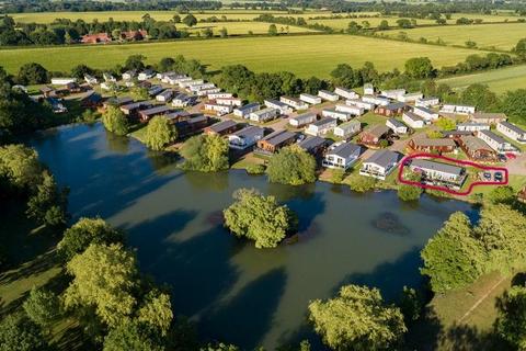 2 bedroom mobile home for sale, Carlton Meres Country Park, Carlton, Suffolk
