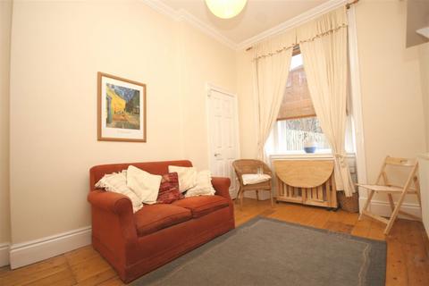 1 bedroom flat to rent, Waverley Park, Abbeyhill, Edinburgh