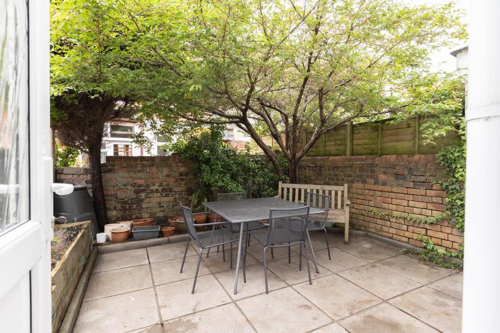 43 Barratt Street, BS5-13.jpg