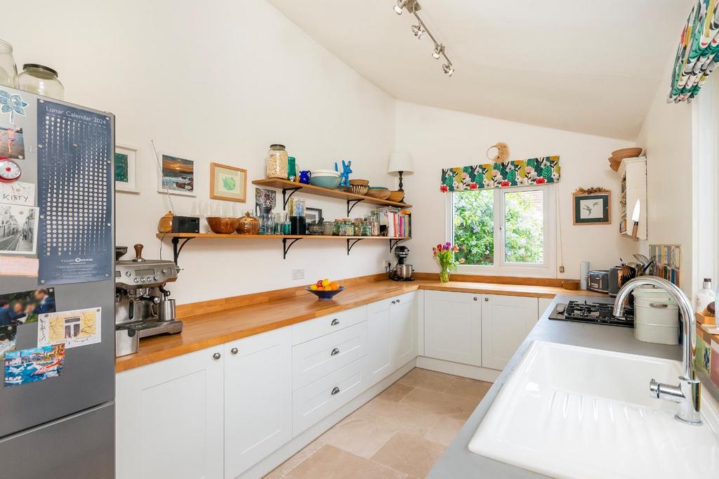 G8 F9 FERSD - Kitchen C.jpg