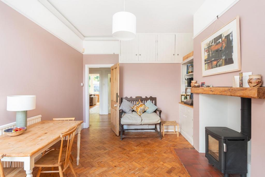 G8 F9 FERSD - Dining Room A.jpg