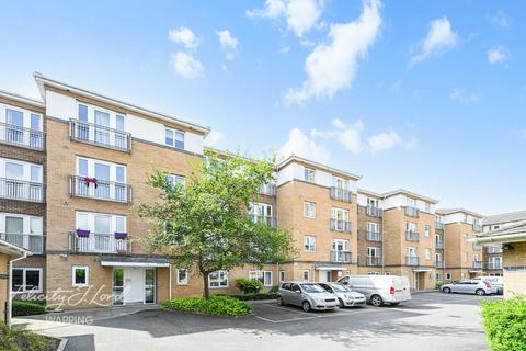 1 bedroom flat for sale, Morton Close, London