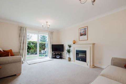 undefined, Cyril Bell Close, Lymm WA13