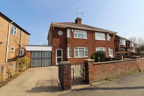 3 bedroom semi-detached house to rent, Glebe Road, PETERBOROUGH PE2