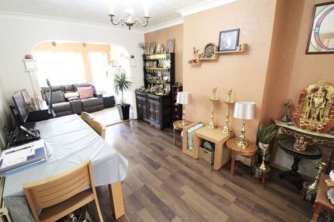 3 bedroom semi-detached house to rent, Glebe Road, PETERBOROUGH PE2