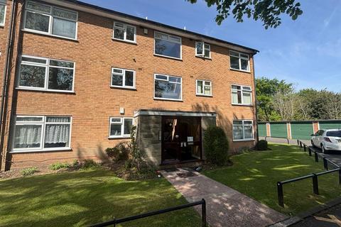 2 bedroom flat to rent, Wake Green Road, Birmingham