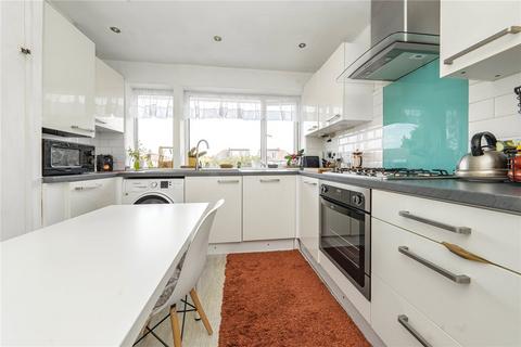 2 bedroom maisonette for sale, Wolsey Close, Hounslow